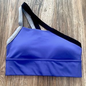 One-shoulder sports bra